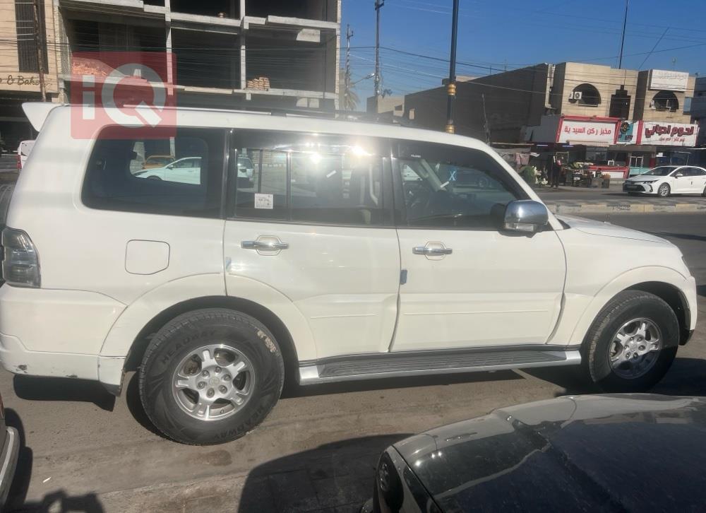 ميتسوبيشي باجيرو